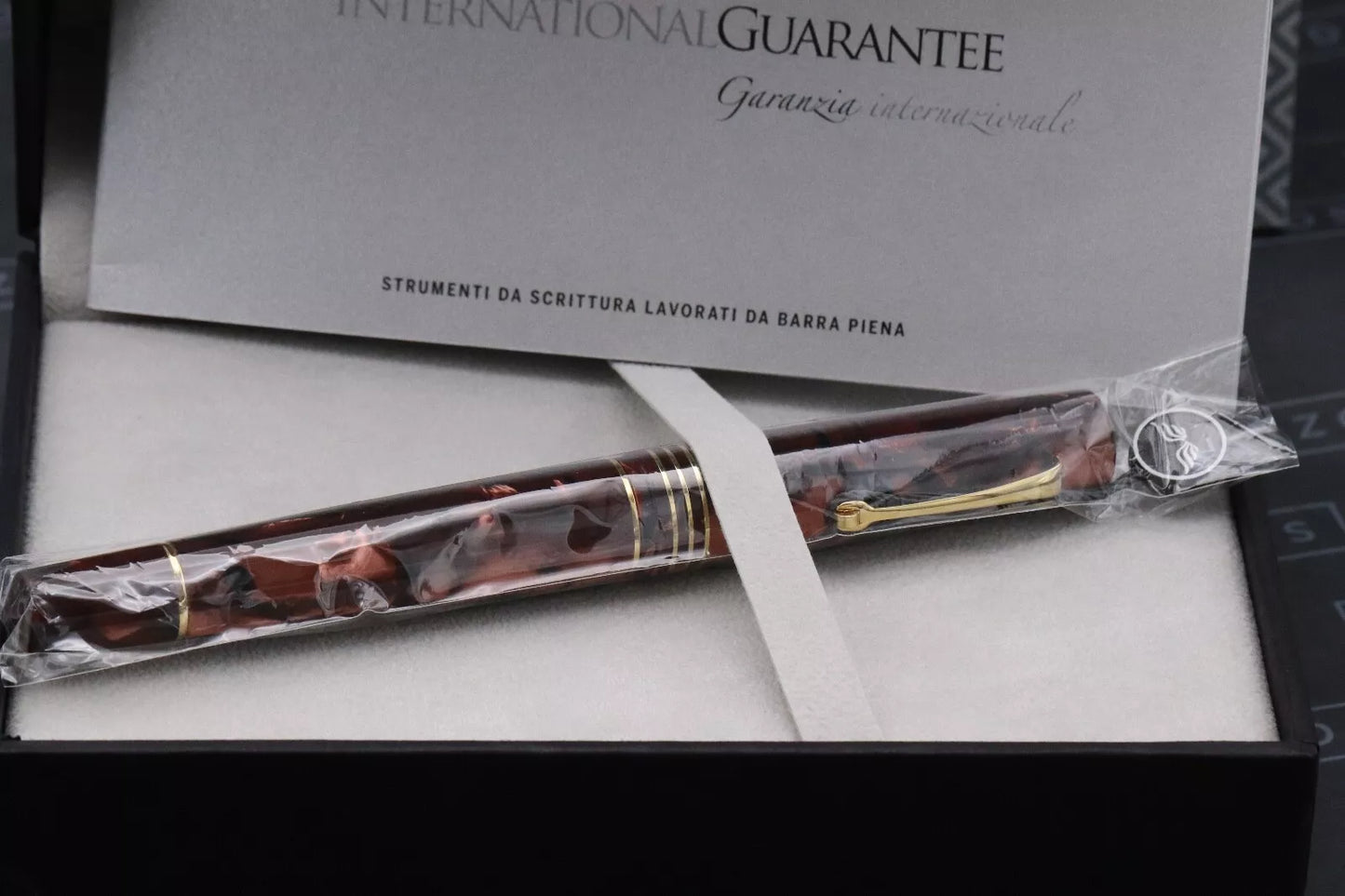 Leonardo MZG Red Scarlet Celluloid Fountain Pen - #8 EF Nib - UNUSED image 7