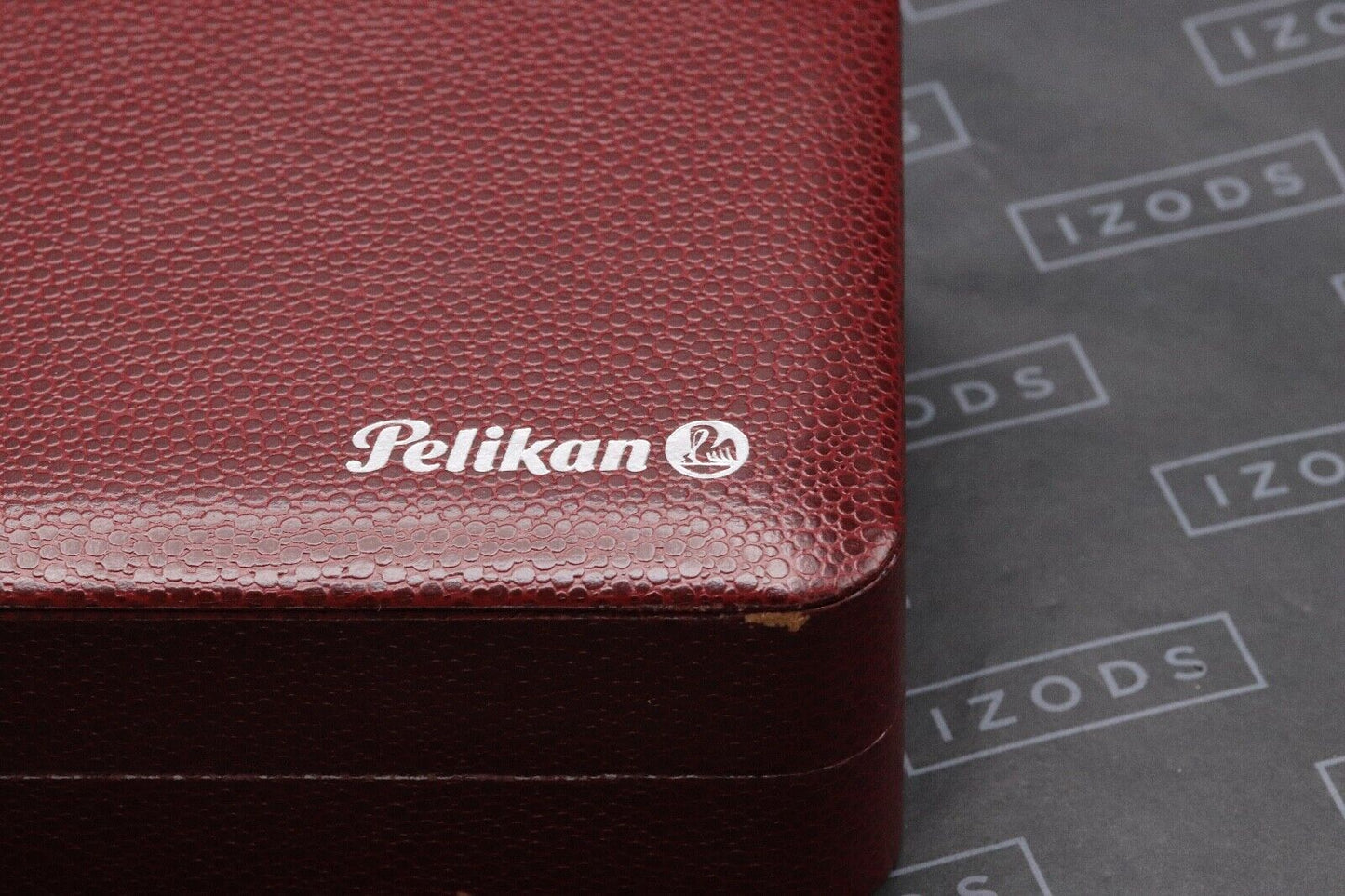 Pelikan Souveran M620 Piccadilly Circus Special Edition Fountain Pen - UNUSED image 6