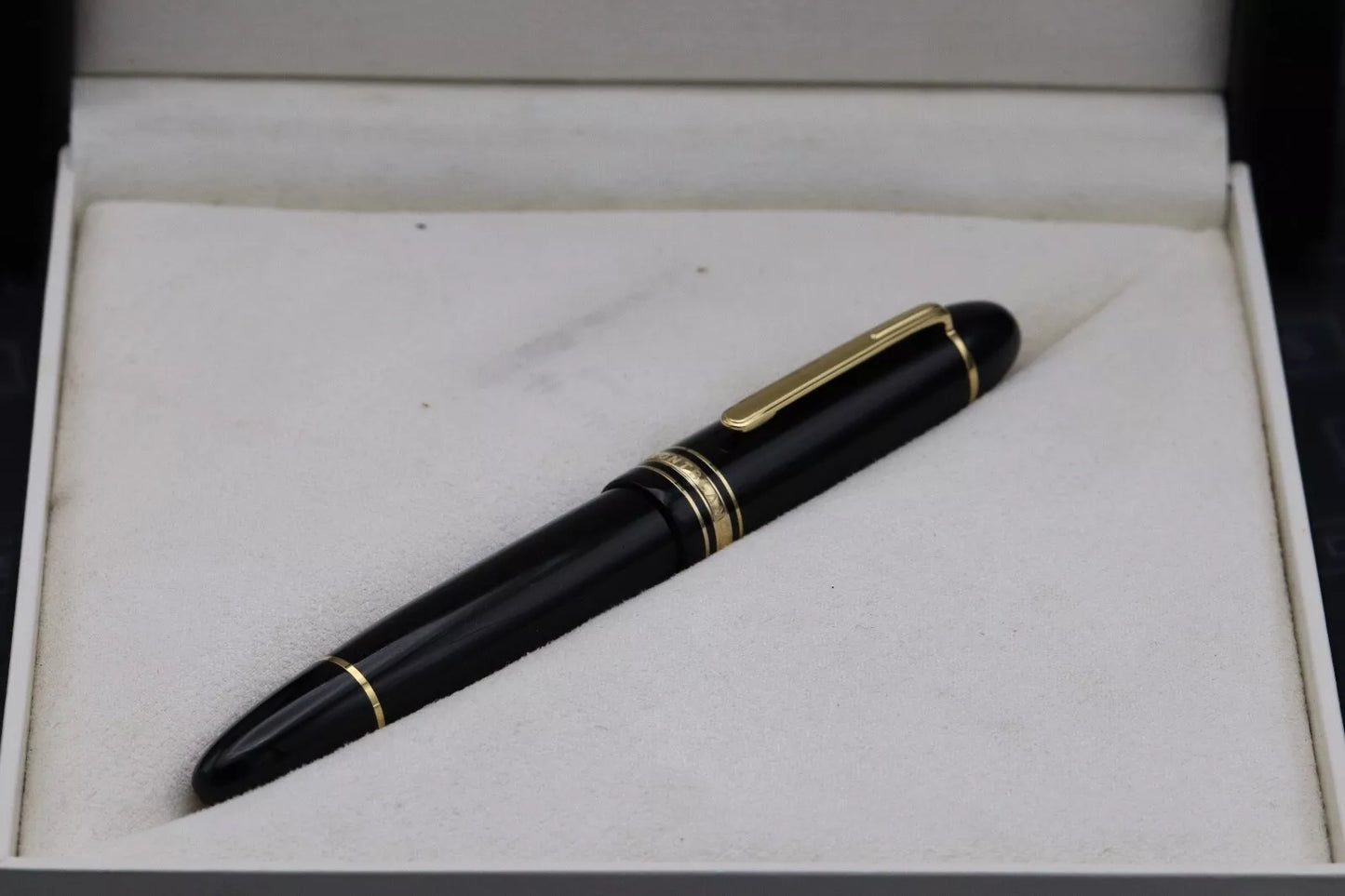 Montblanc Meisterstuck 149 Gold-Coated Fountain Pen - Serviced by MB Sept 2024 image 9