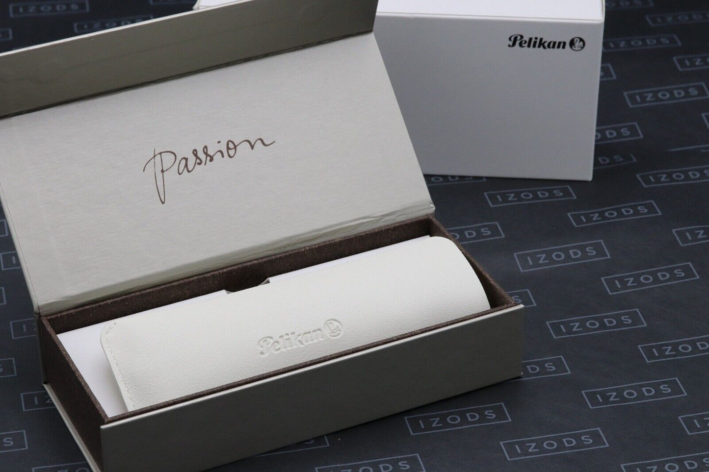 Pelikan Souveran M400 Black Fountain Pen image 4