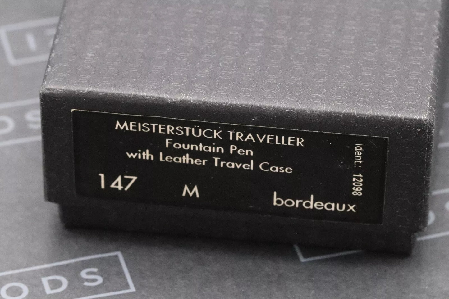 Montblanc Meisterstuck 147 Traveller Bordeaux Fountain Pen with Pouch image 11