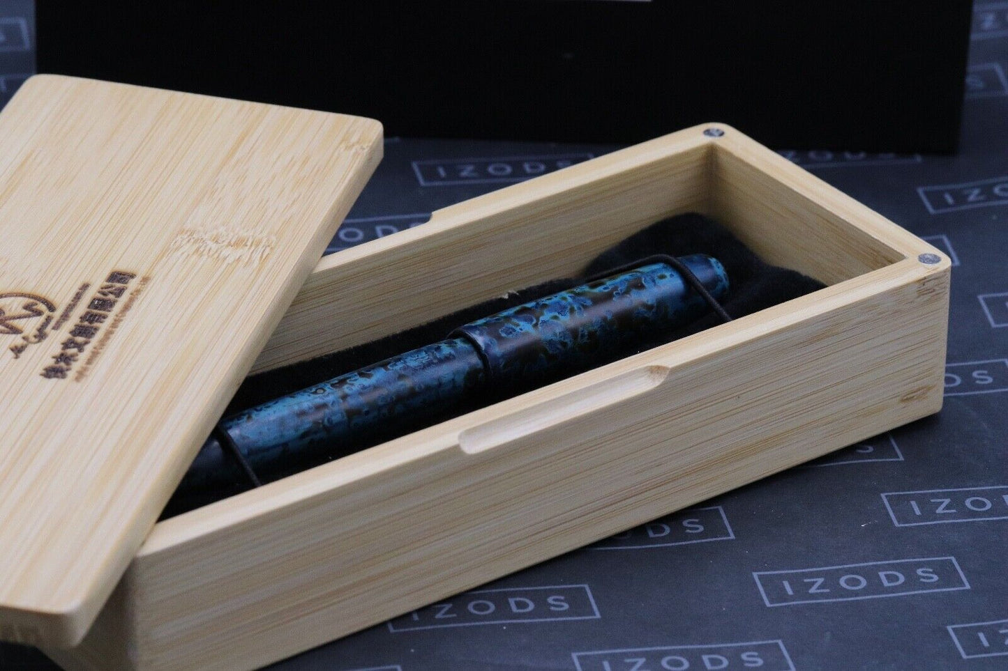 Mr Cypress Urushi Kawari-Nuri Blue Fountain Pen - Cursive Italic EF Nib image 4