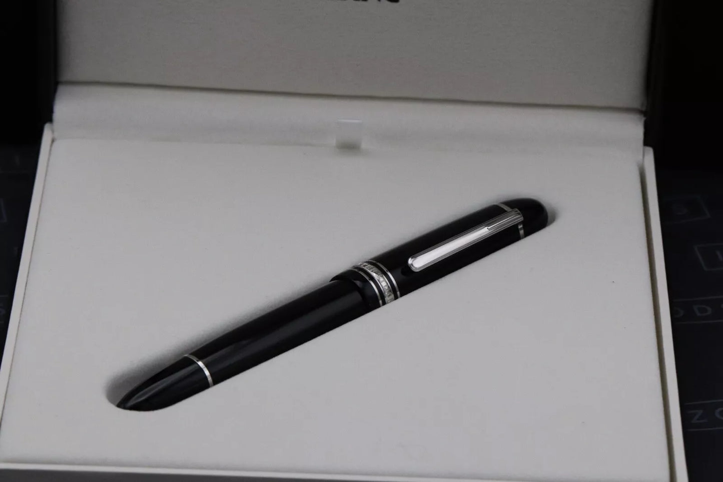 Montblanc Meisterstuck 149 Platinum-Coated Fountain Pen - EF Nib image 6