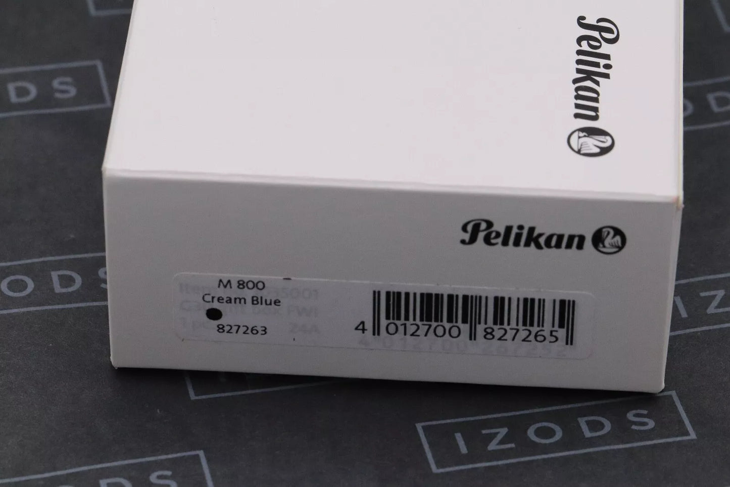 Pelikan Souveran M800 Cream Blue Fountain Pen - BB Nib image 7