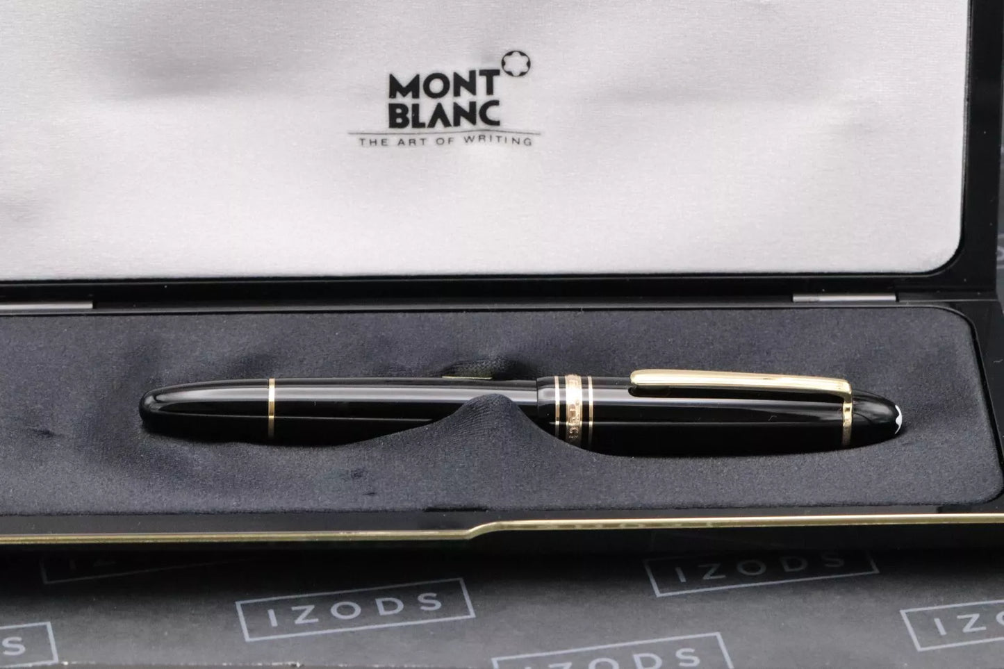 Montblanc Meisterstuck 146 LeGrand Gold-Coated Fountain Pen image 8