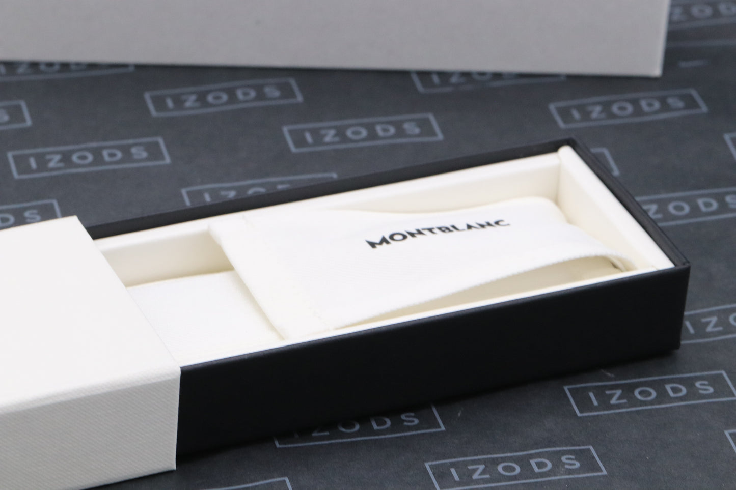 Montblanc Meisterstuck Classique Burgundy 2025 Rollerball / Fineliner Pen - NEW