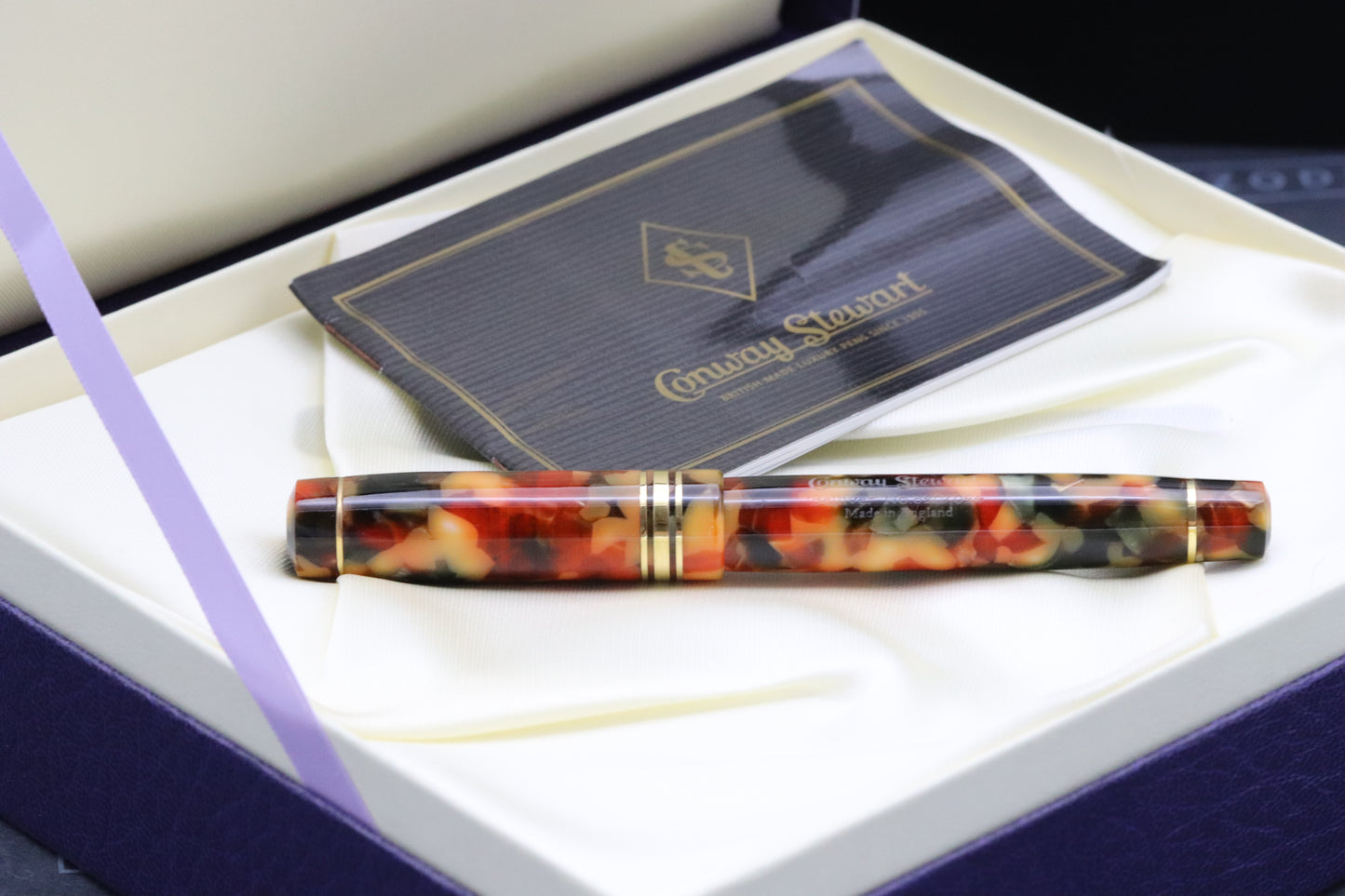 Conway Stewart Belliver Coral Green Fountain Pen - IM Nib