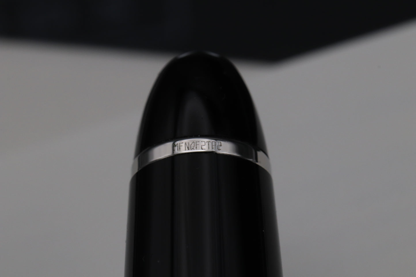 Montblanc Meisterstuck 146 LeGrand Platinum-Coated Fountain Pen - EF Nib