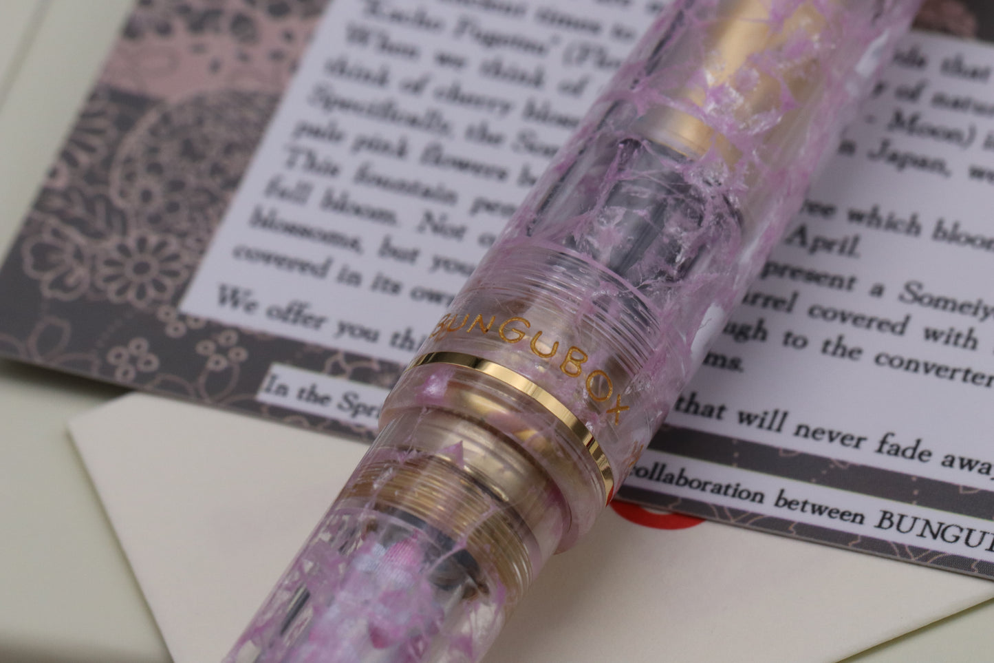 Esterbrook x BunguBox Estie Kachofugetsu Flower Fountain Pen - Medium Nib