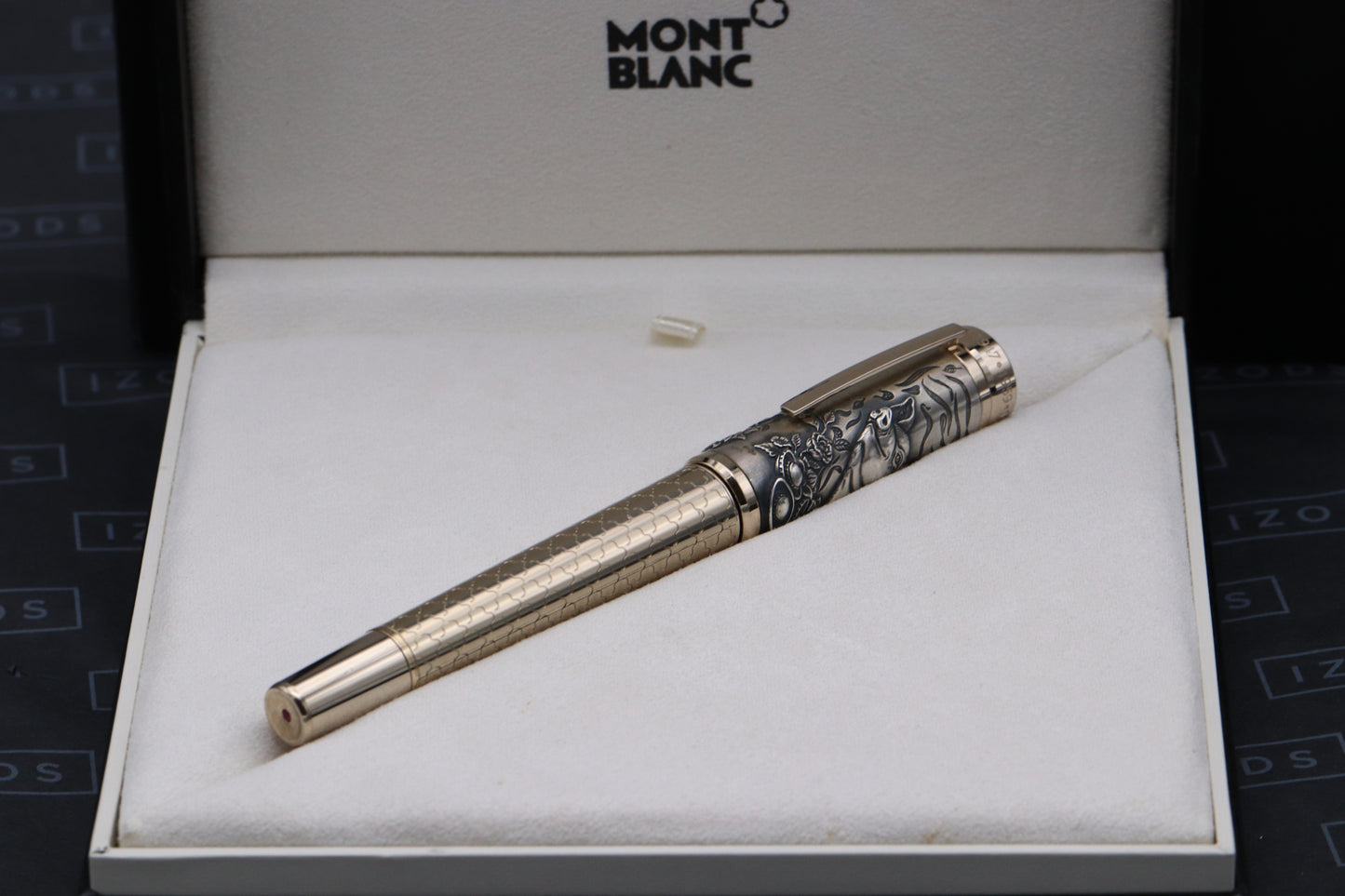 Montblanc Legend of Zodiacs The Pig LE512 Fountain Pen - BB Nib