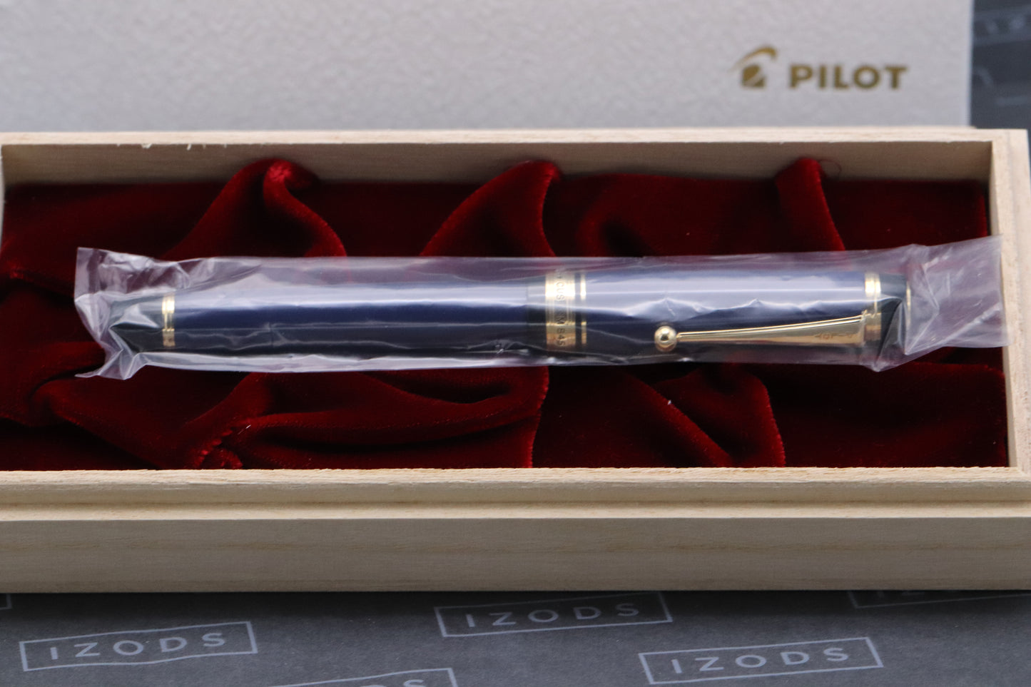 Pilot Custom 845 Urushi Blue Fountain Pen - INKED ONCE