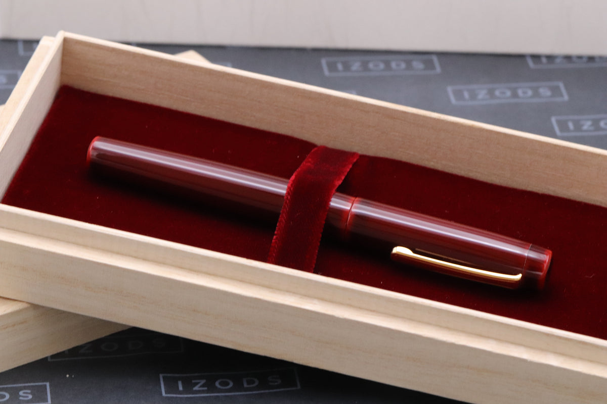 Nakaya Neo Standard Aka-tamenuri Fountain Pen - Broad Nib