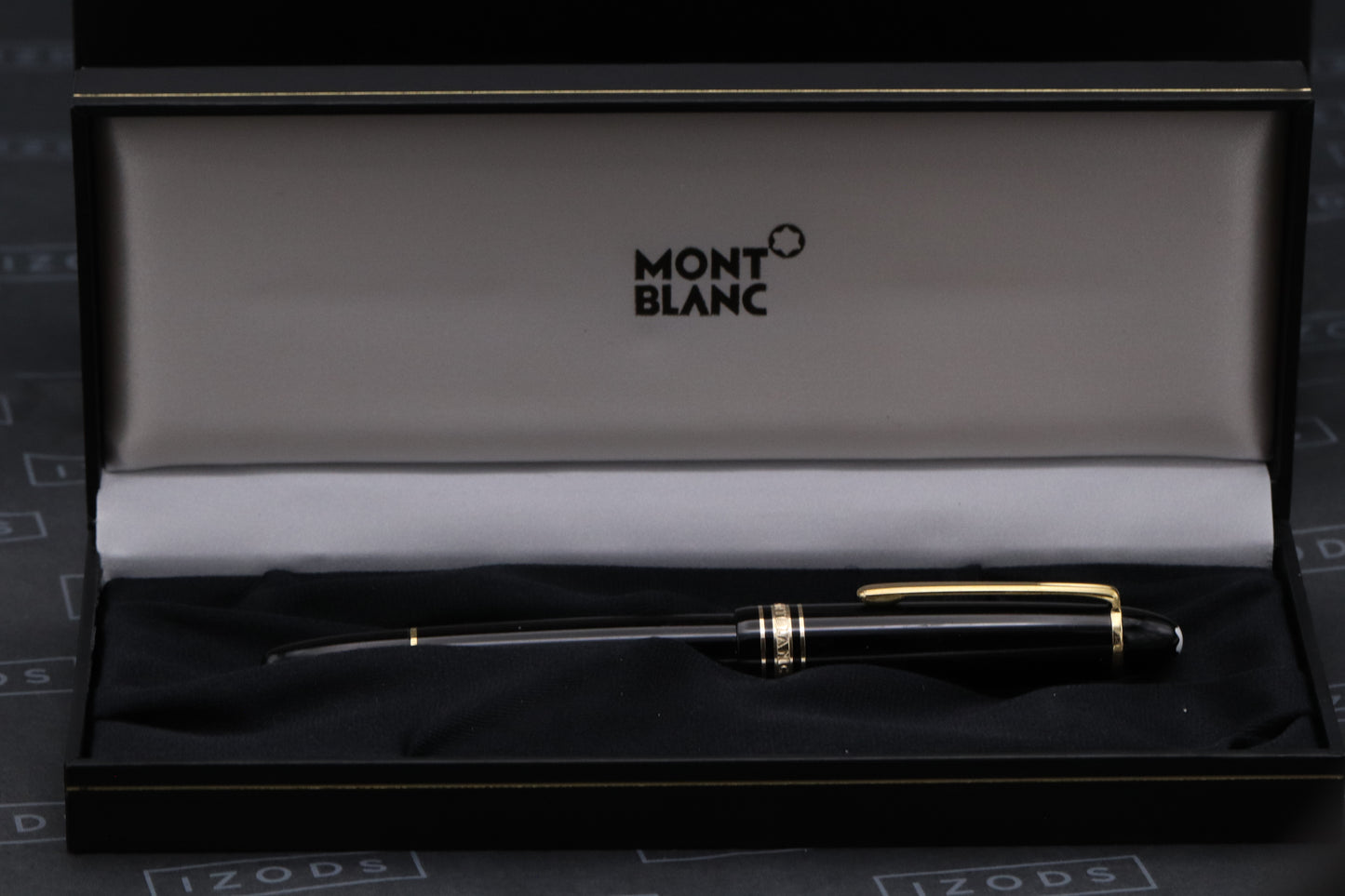 Montblanc Meisterstuck 147 Traveller Gold Coated Fountain Pen