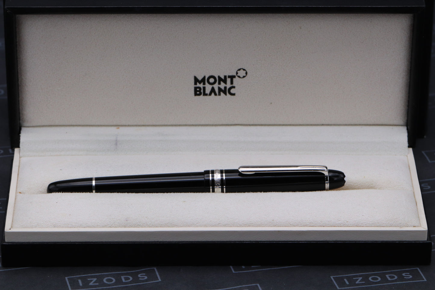 Montblanc Meisterstuck 145 Classique Platinum Coated Fountain Pen - Broad Nib