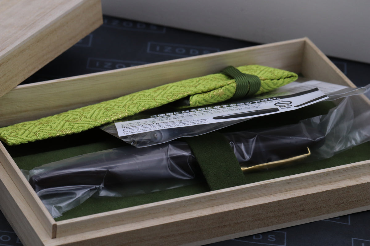 Platinum Izumo Tagayasan Wood Fountain Pen - INKED ONCE