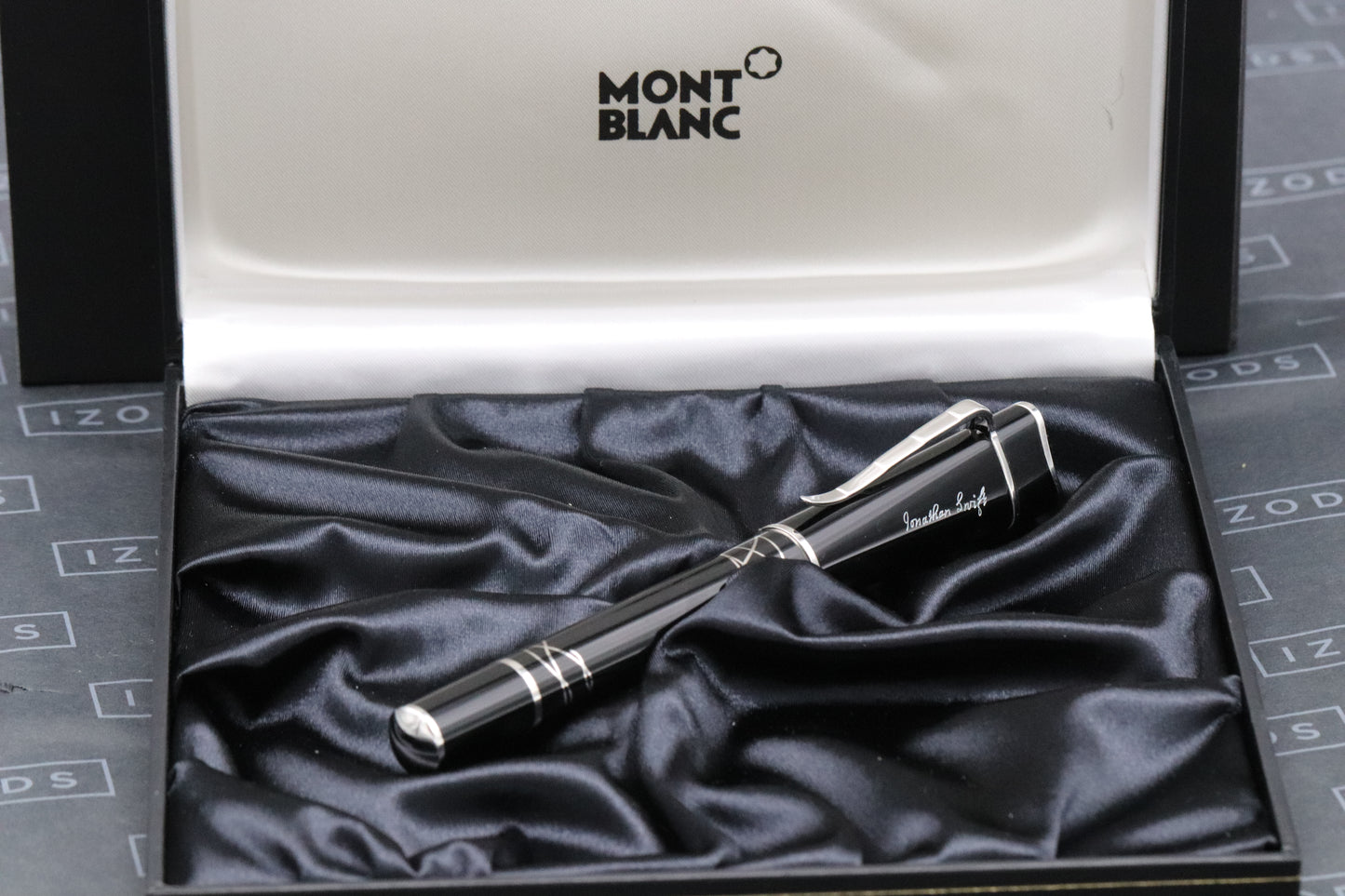 Montblanc Writers Edition Jonathan Swift Fountain Pen - NEVER INKED