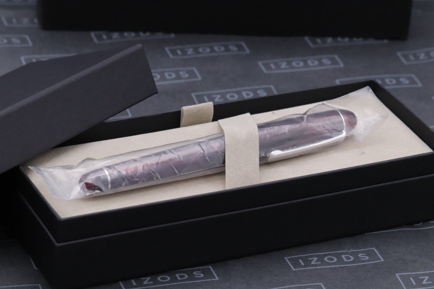 Platinum 3776 Bourgogne Red Fountain Pen - SF Nib - UNUSED