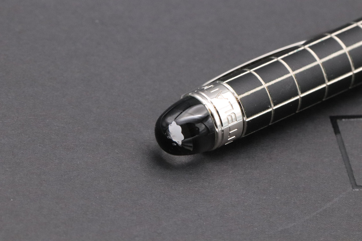 Montblanc Starwalker Rubber Platinum Ballpoint Pen