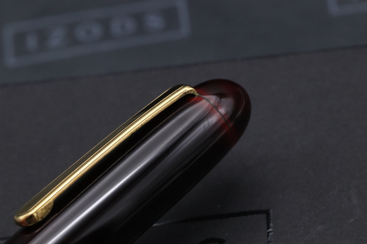 Nakaya Portable Cigar Aka-Tamenuri Fountain Pen - Broad 'Nakata' Nib