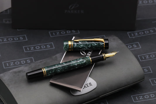 Parker Duofold International MKI Green Marble Fountain Pen - Oblique Medium Nib
