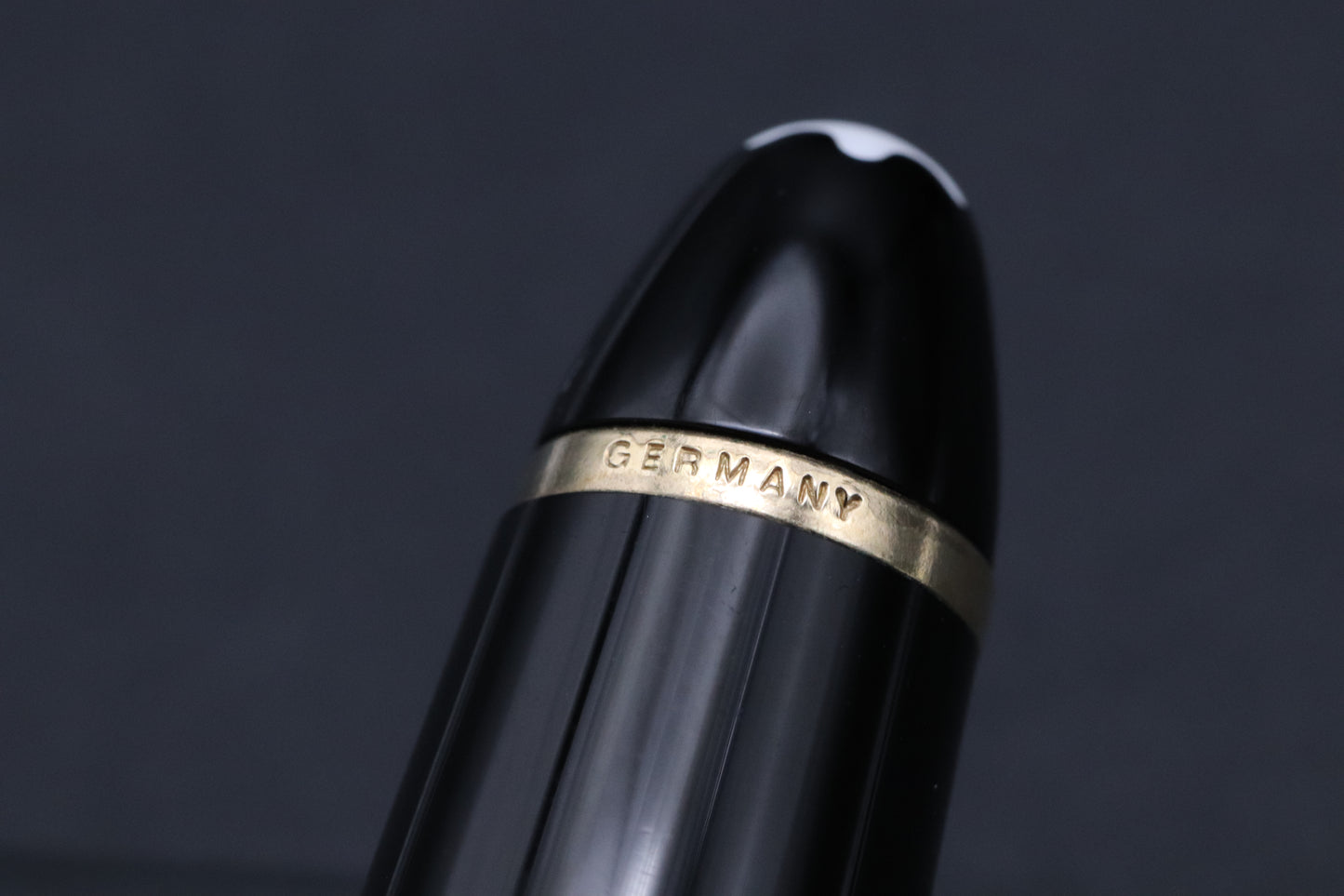 Montblanc Meisterstuck 146 LeGrand Gold Coated Fountain Pen - Broad Monotone Nib