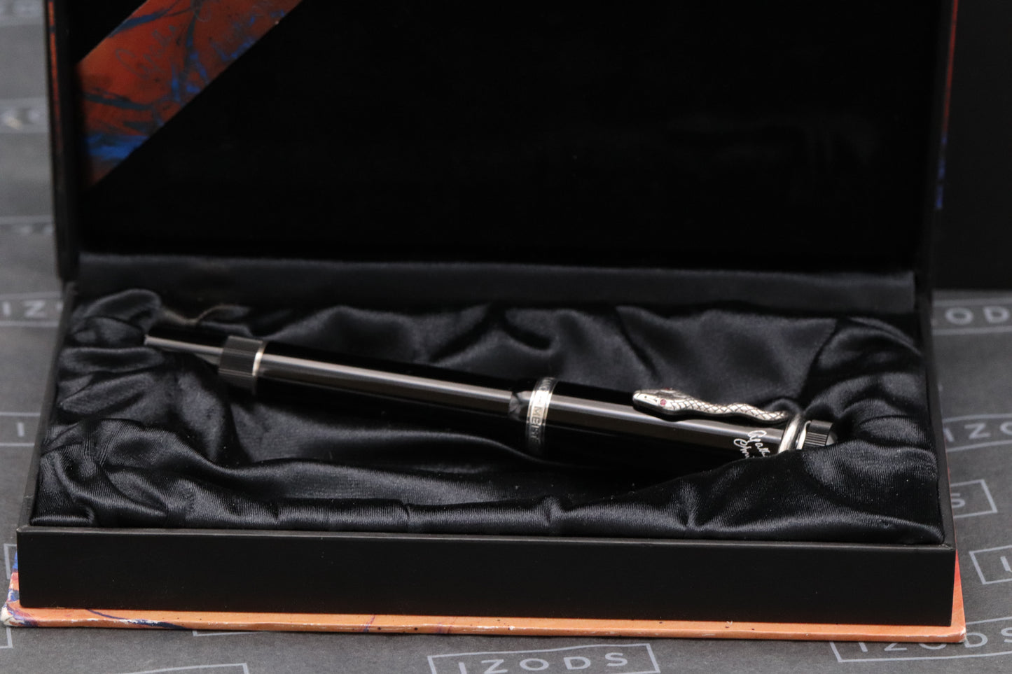 Montblanc Writers Edition Agatha Christie Sterling Silver Fountain Pen - Medium Nib