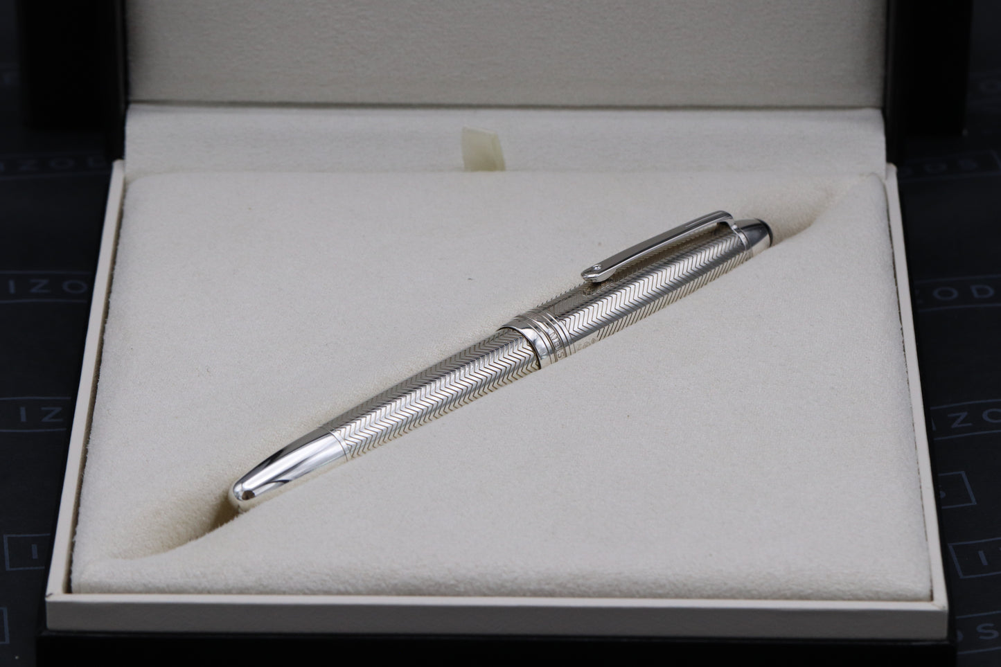 Montblanc Meisterstuck 146 LeGrand Silver Barley Diamond Fountain Pen - UNUSED - Fine Nib