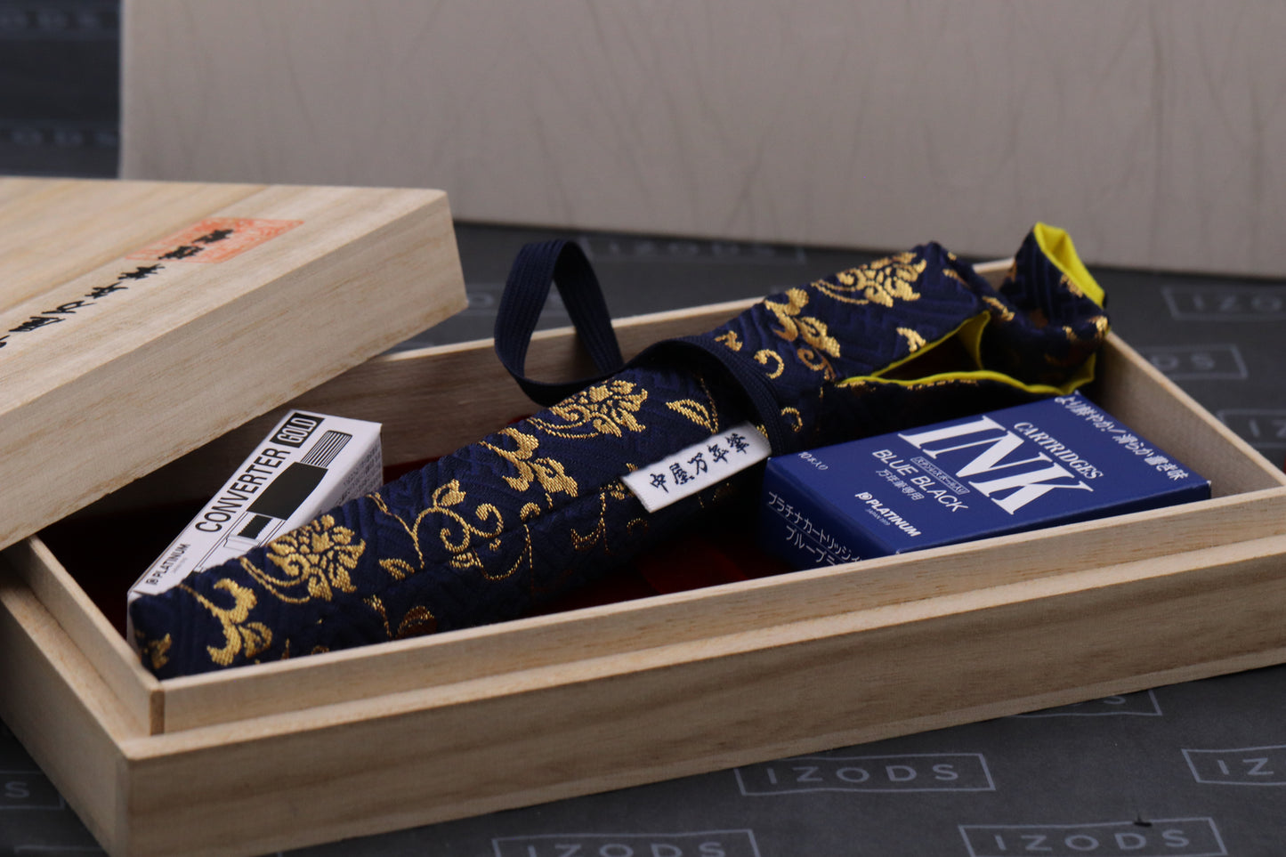 Nakaya Aka-tamenuri Desk Fountain Pen and Holder Set - DIPPED - SF Nib