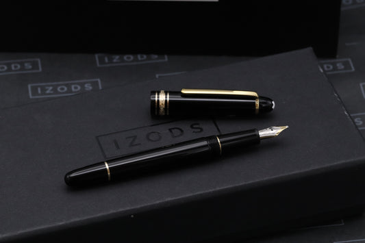 Montblanc Meisterstuck 145 Classique Gold Coated Fountain Pen - BB Nib