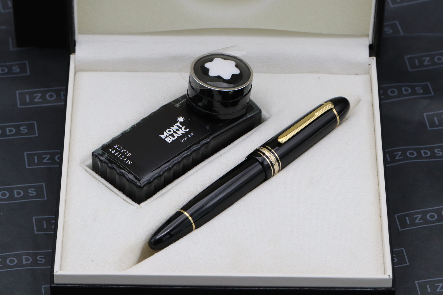 Montblanc Meisterstuck 149 Gold-Coated Fountain Pen - NEVER INKED