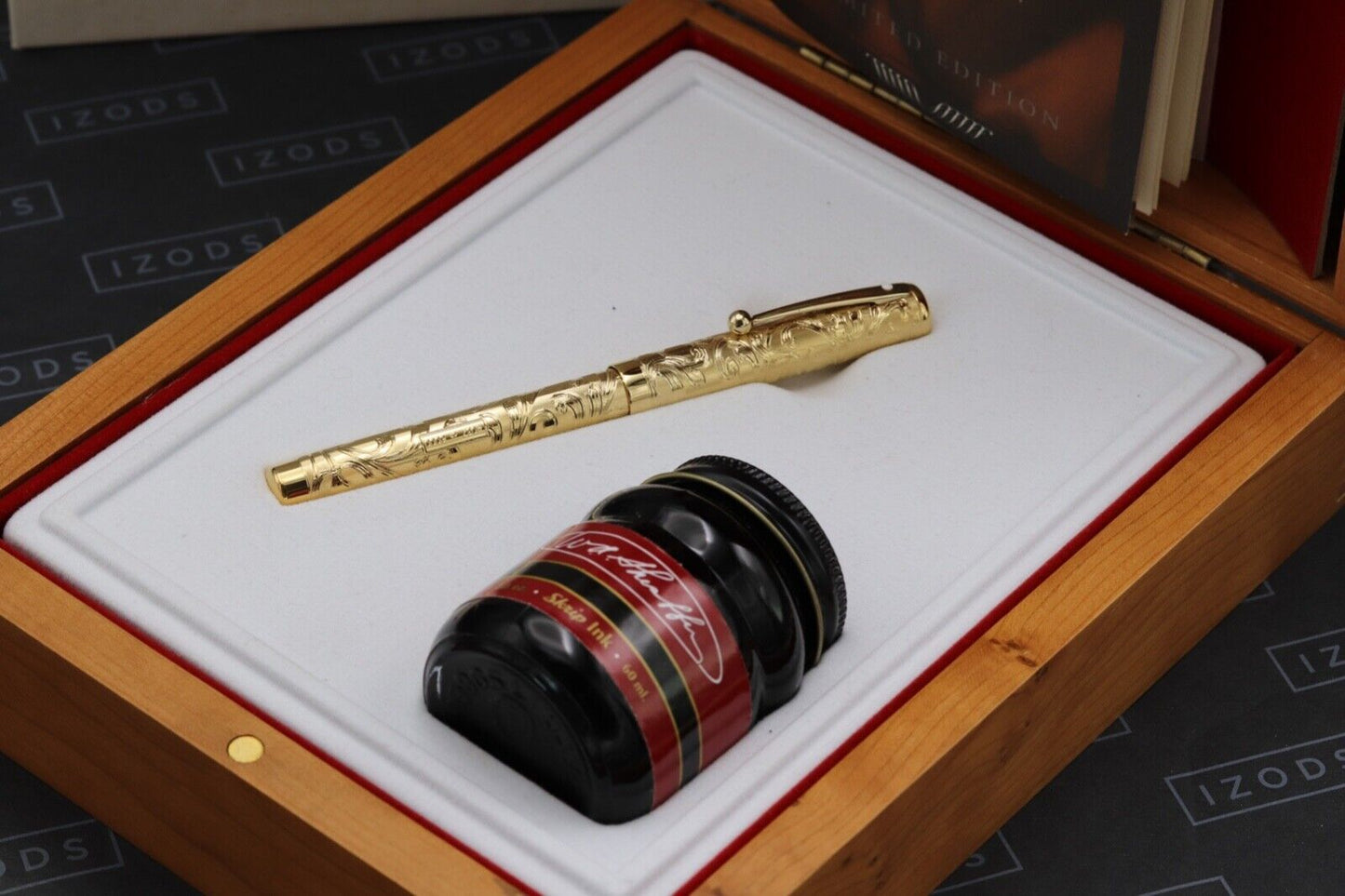 W.A Sheaffer Commemorative LE Lever Fill Fountain Pen - UNUSED image 6