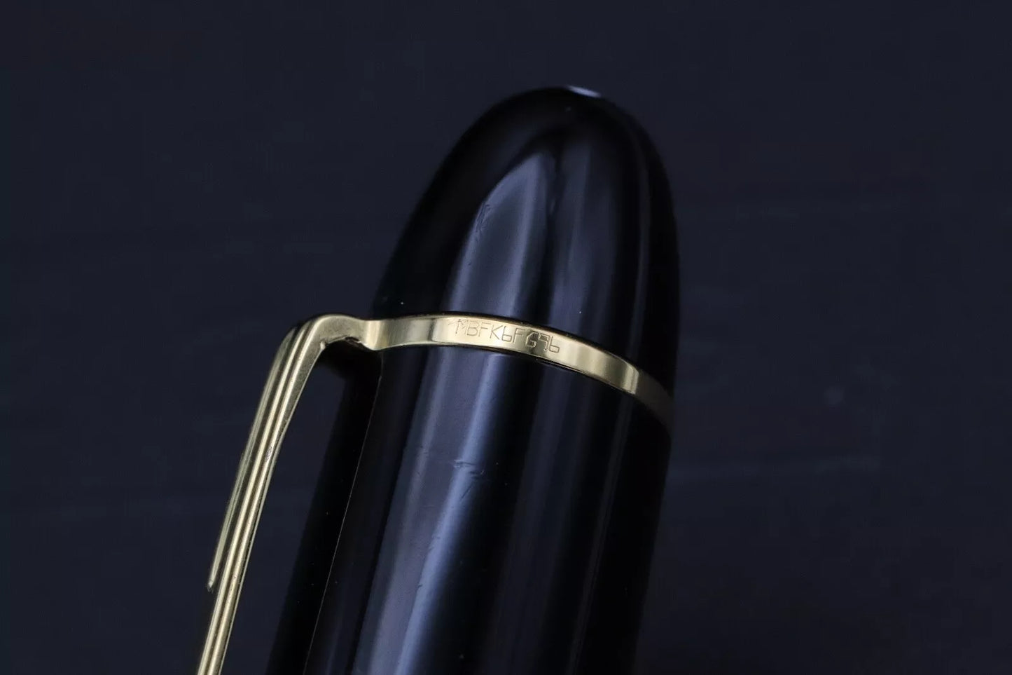 Montblanc Meisterstuck 149 Gold-Coated Fountain Pen - Fine Nib image 5