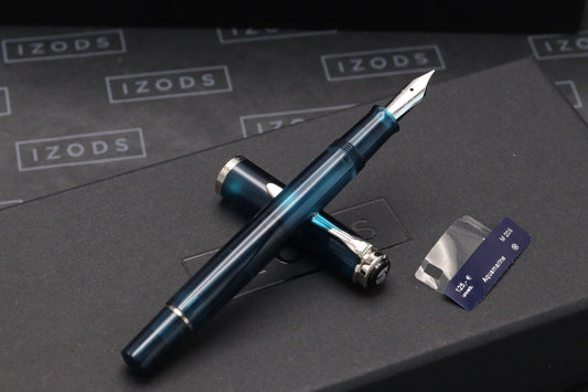 Pelikan Souveran M205 Aquamarine Demonstrator Fountain Pen - UNUSED image 1