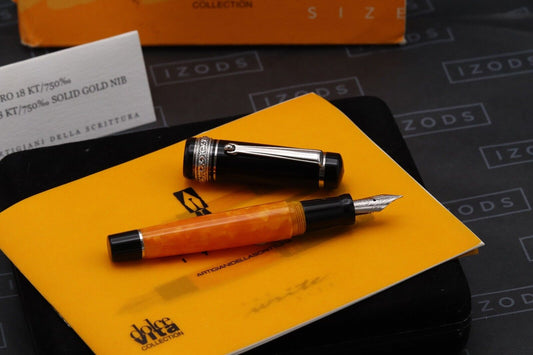 Delta Dolcevita Mini Fountain Pen - 18k Medium Nib image 1