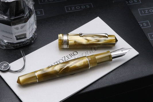 Leonardo Momento Zero Grande OMAS Olive Green LE 1/1 Fountain Pen - #8 Nib image 1