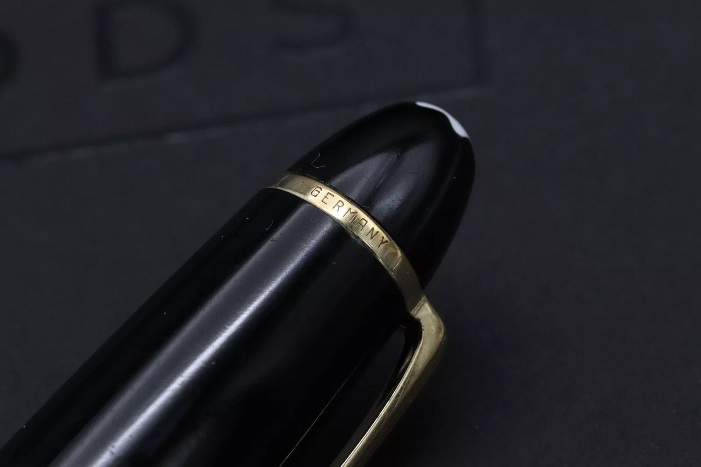 Montblanc Meisterstuck 146 LeGrand Gold-Coated Fountain Pen image 8
