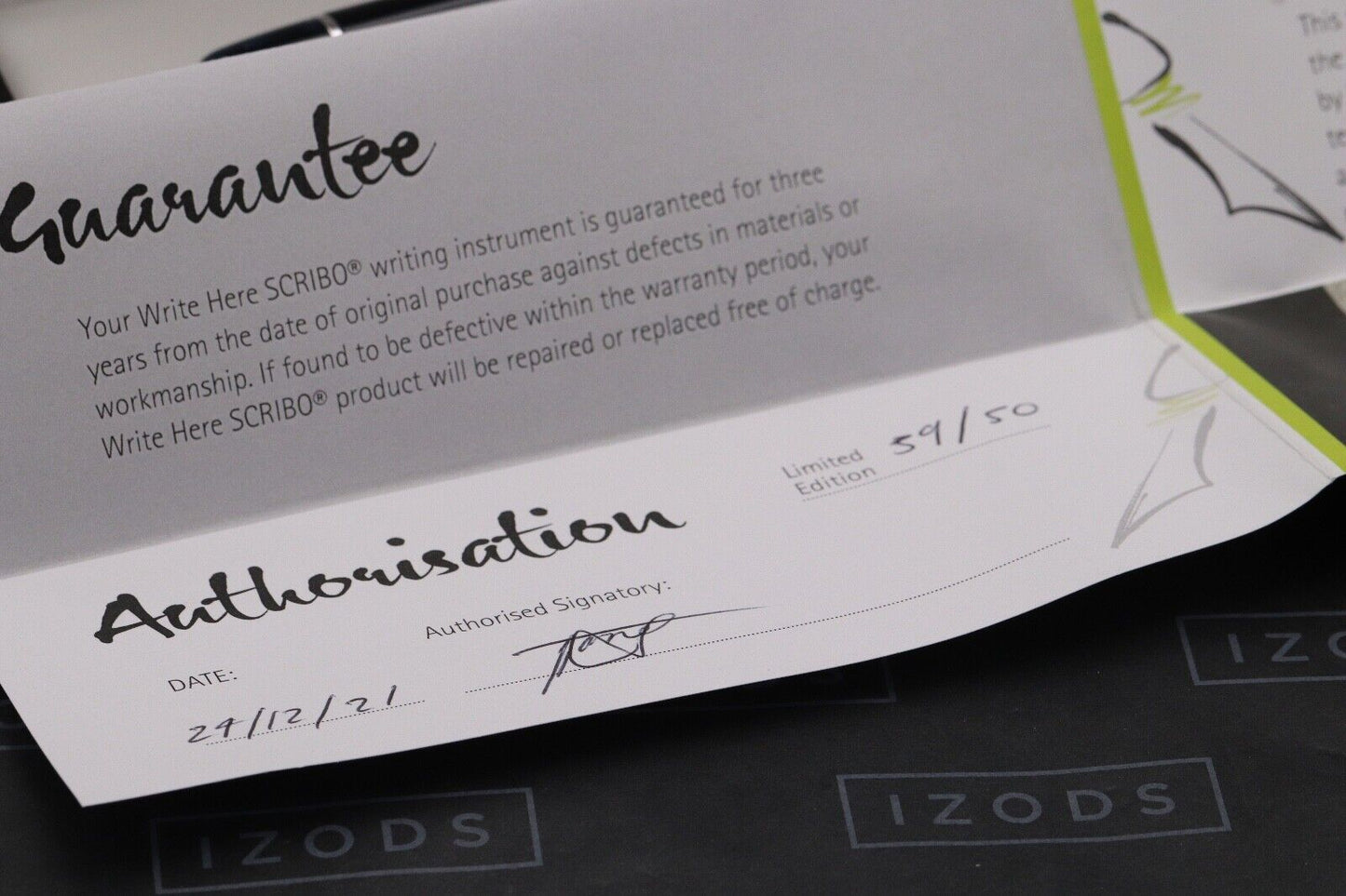 SCRIBO Write Here Mariana Deep Blue Fountain Pen - 18k Extra Fine Nib image 8