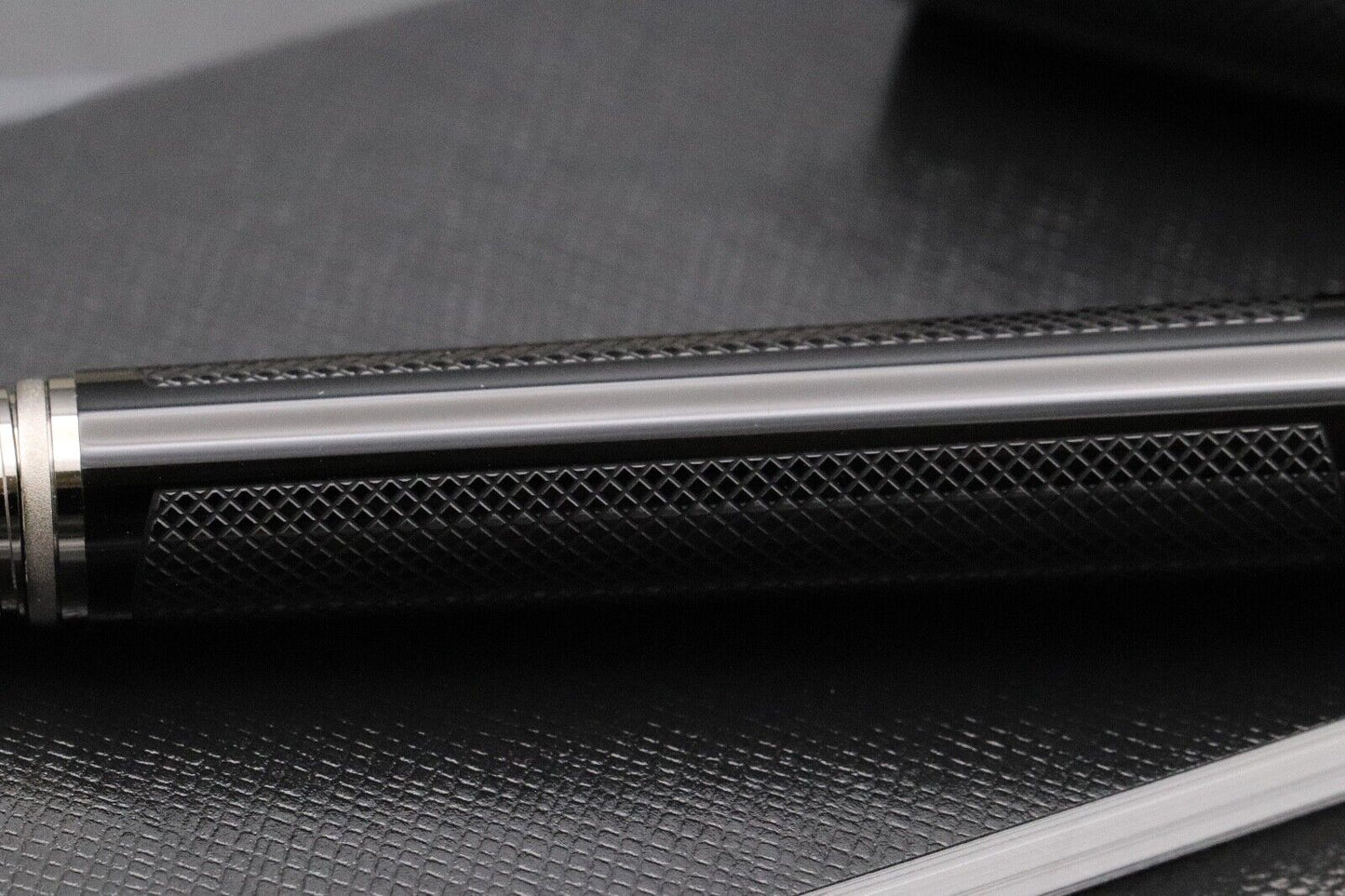 Montblanc Starwalker Extreme Rollerball / Fineliner Pen - UNUSED image 3