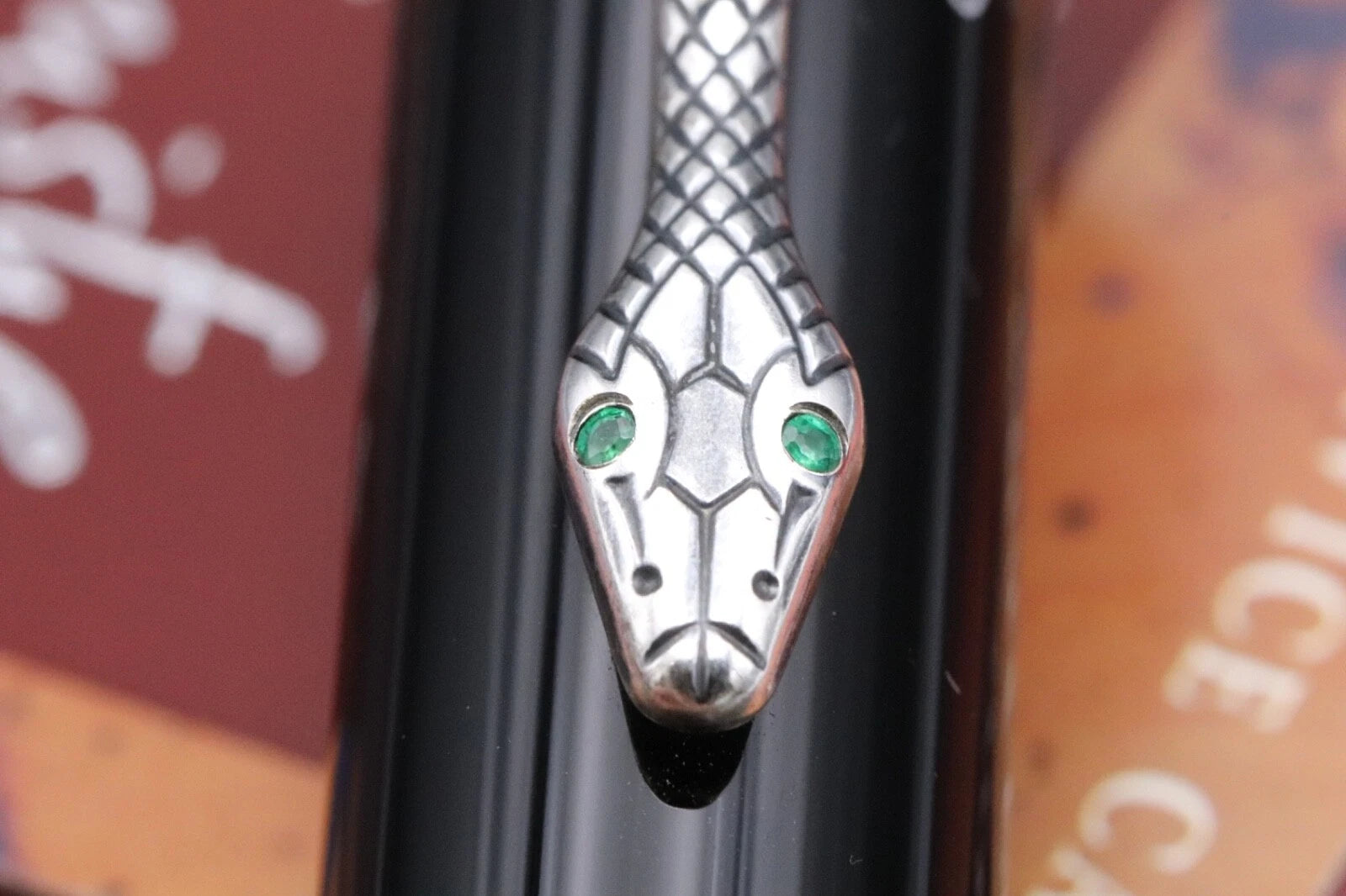 Montblanc Agatha Christie Press 'Emerald Eyes' Fountain Pen - UNUSED image 5