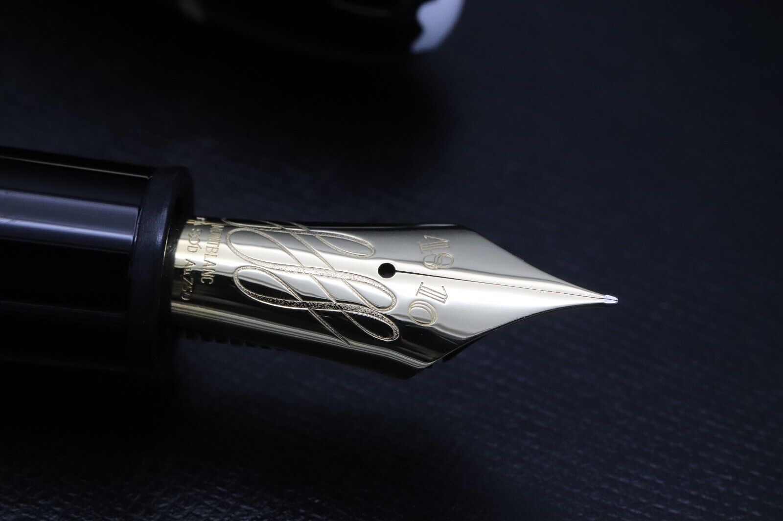 Montblanc Meisterstuck 149 Calligraphy Flex Fountain Pen image 2