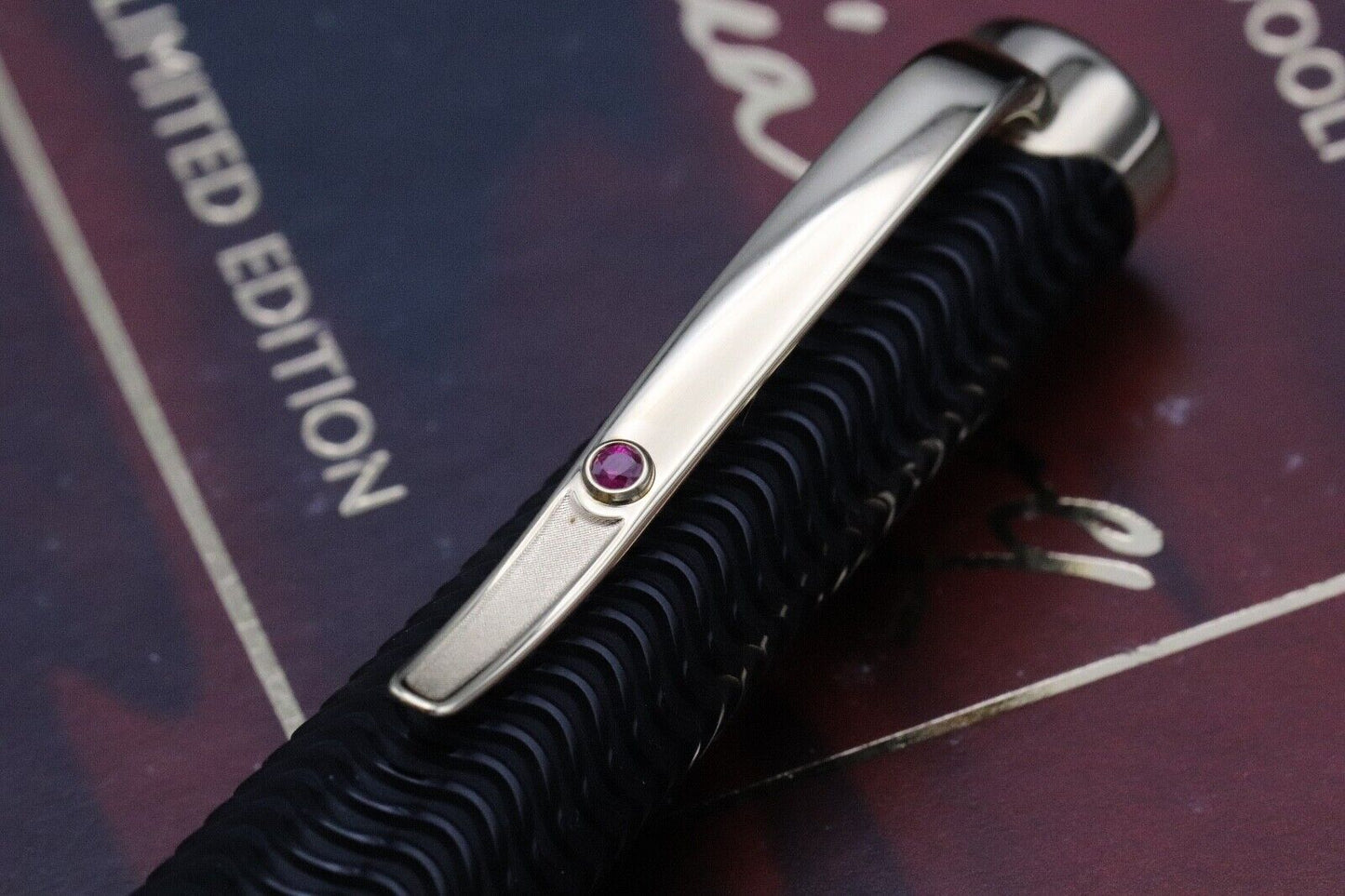 Montblanc Writers Edition Virginia Woolf Ballpoint Pen image 2