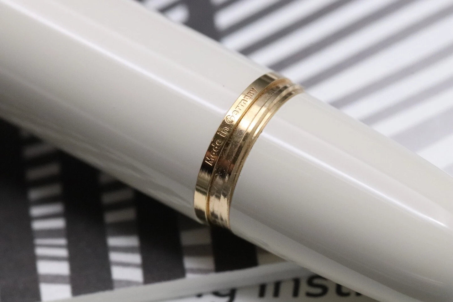 Montblanc Heritage Rouge et Noir Baby Ivory-Resin Fountain Pen image 6