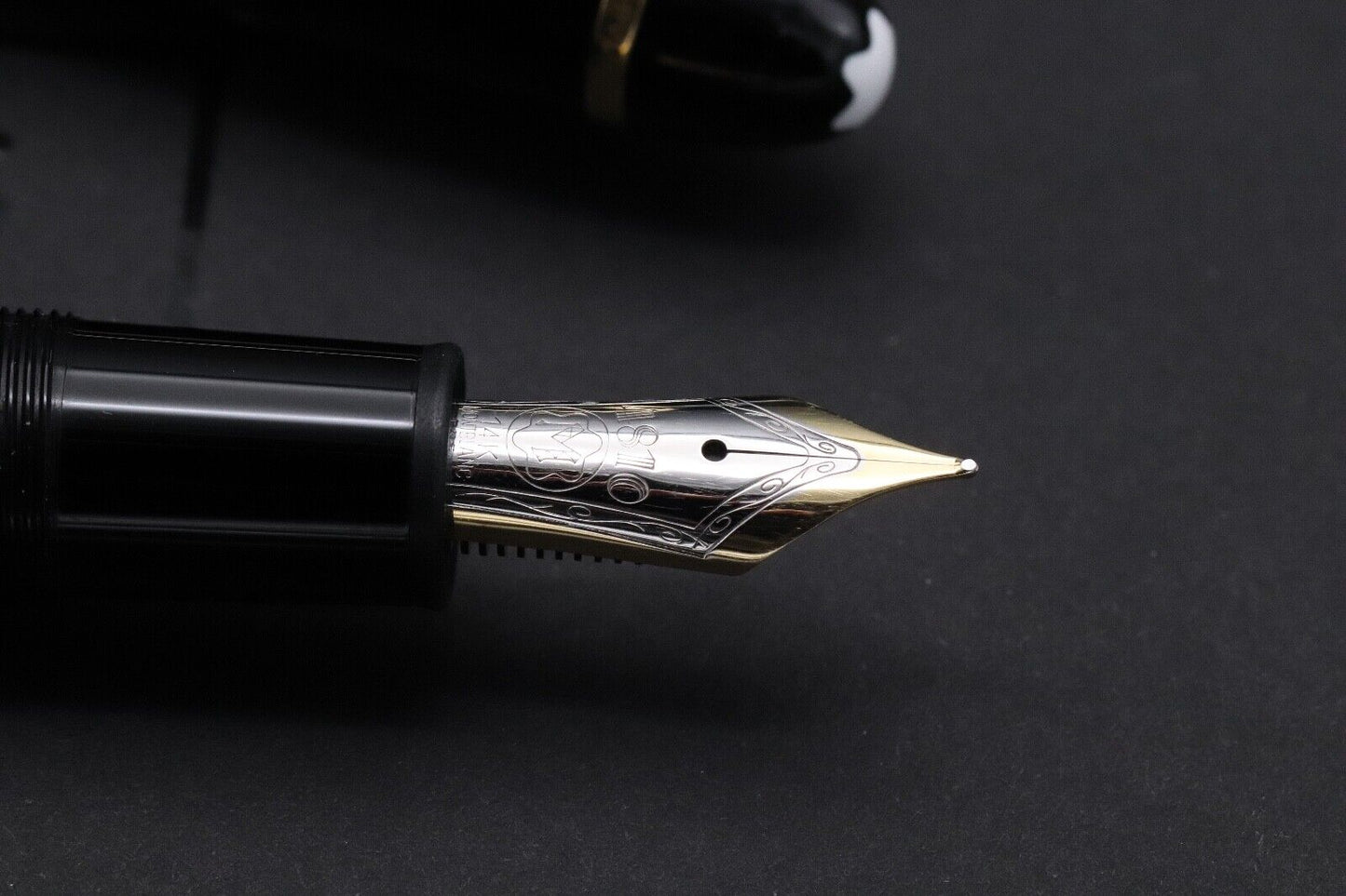Montblanc Meisterstuck 146 LeGrand Gold-Coated Fountain Pen image 2