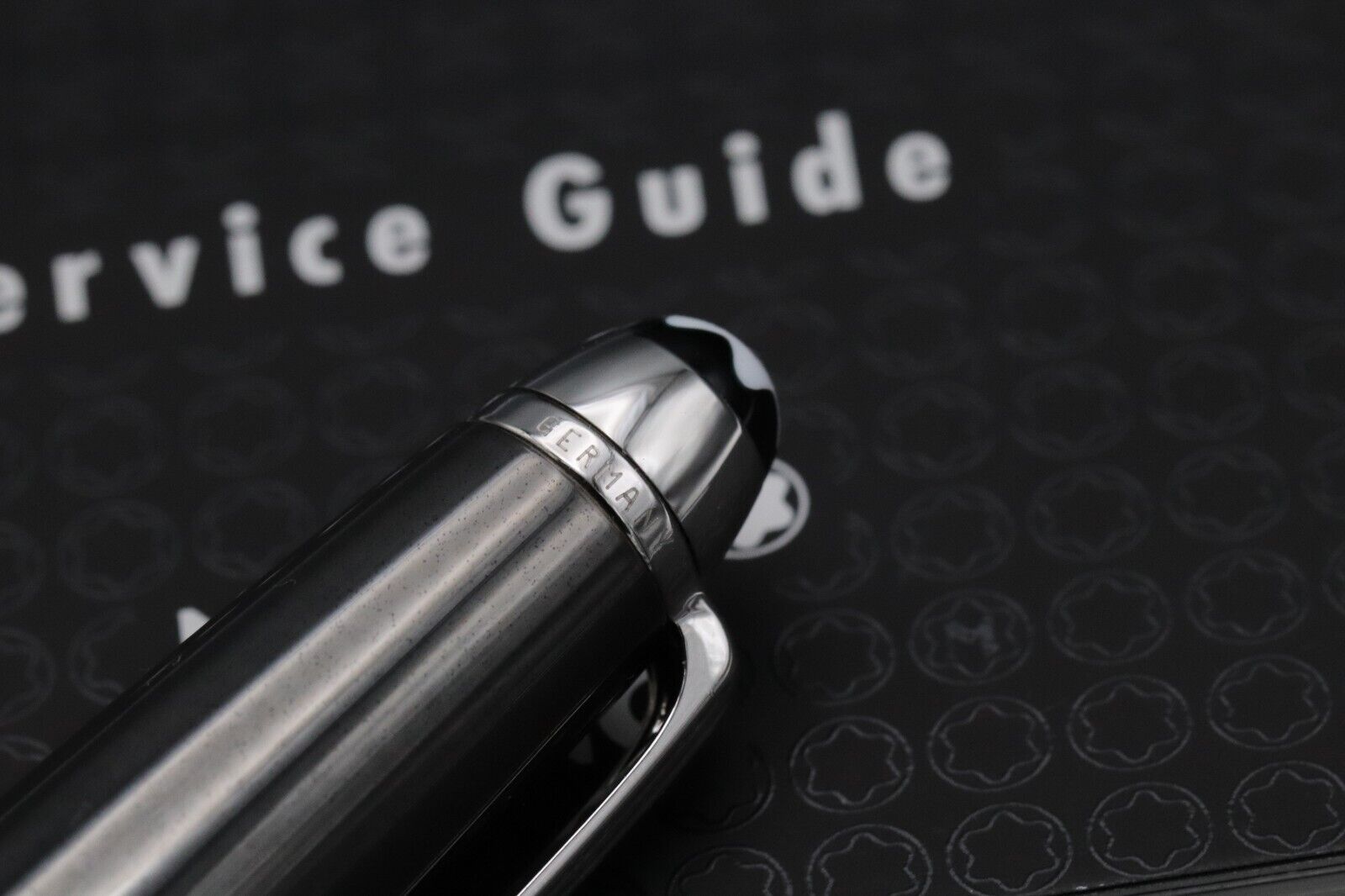 Montblanc Meisterstuck 144 Classique Hematite Solitaire Fountain Pen - UNUSED image 8