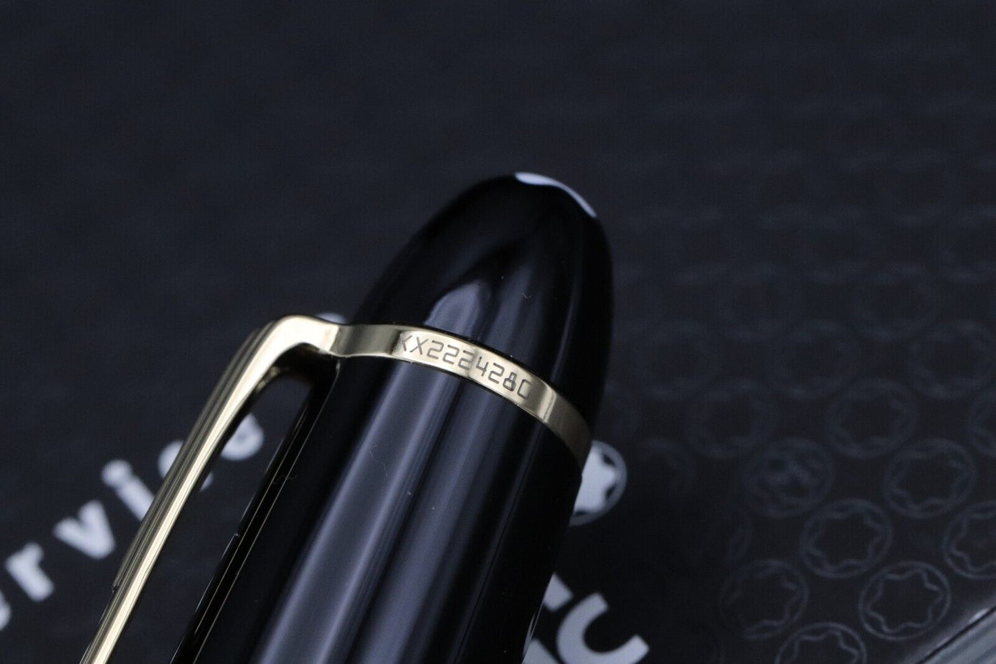Montblanc Meisterstück 161 LeGrand Gold-Coated Ballpoint Pen - UNUSED image 3