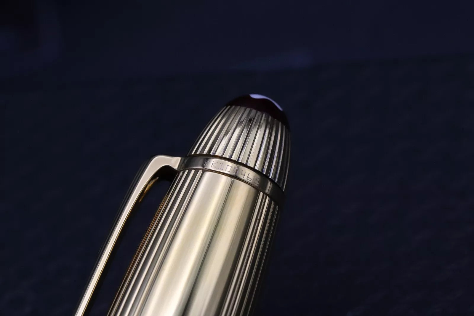 Montblanc Meisterstuck Traveller Bordeaux Vermeil Fountain Pen with Pouch image 7