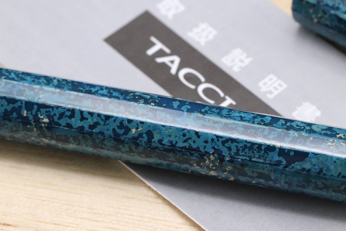 Taccia Hyakko Hisho Hakudou Limited Edition Fountain Pen image 3