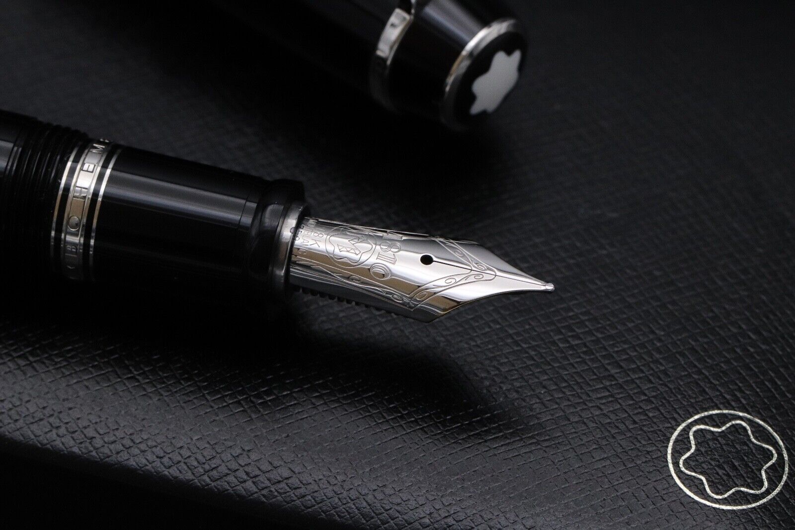 Montblanc Boheme XL Platinum Line No Stone Fountain Pen - Fine Nib image 2
