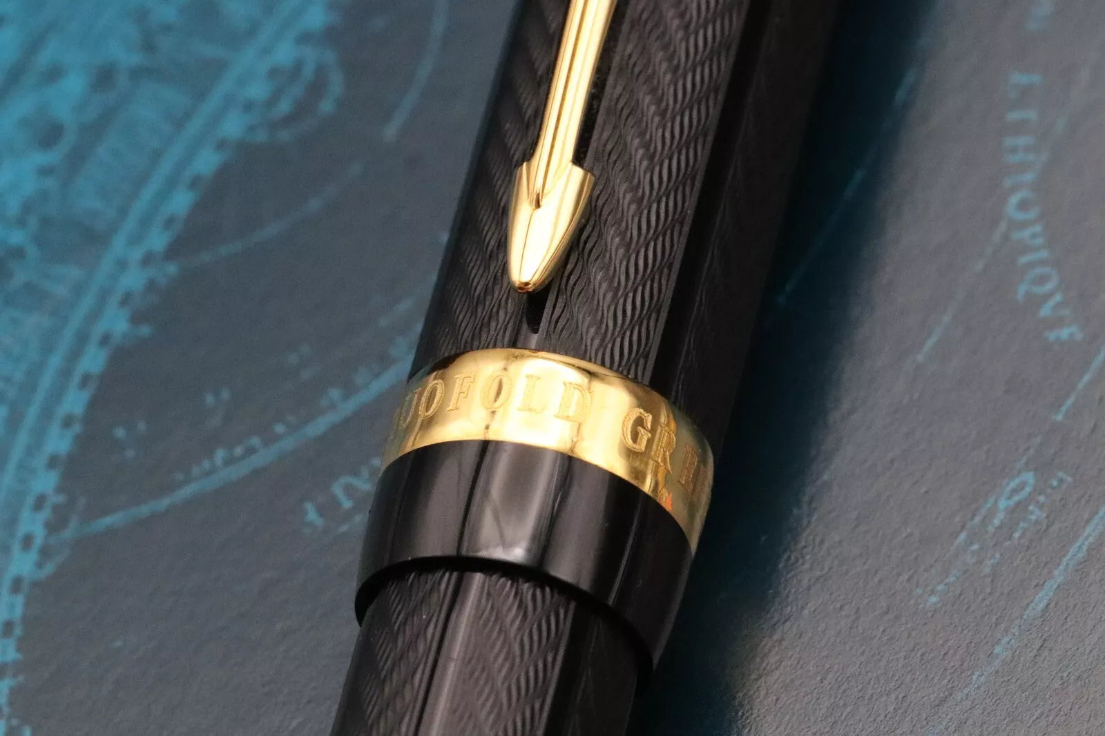 Parker Duofold Centennial Greenwich Limited Edition Fountain Pen - UNUSED image 5