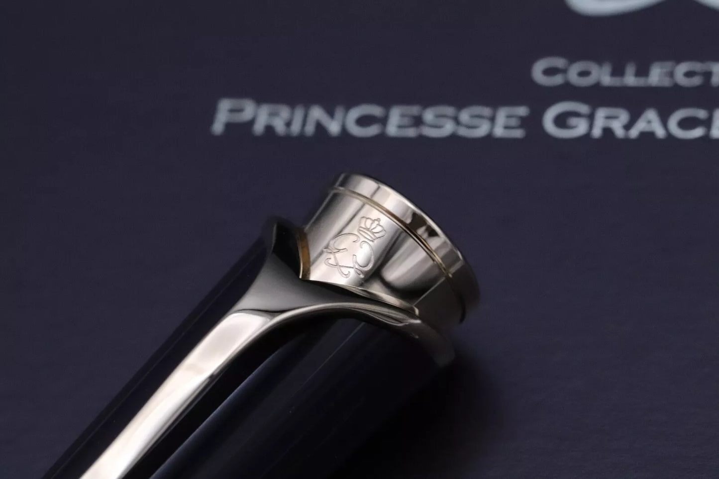 Montblanc Princesse Grace de Monaco Purple Fountain Pen image 6
